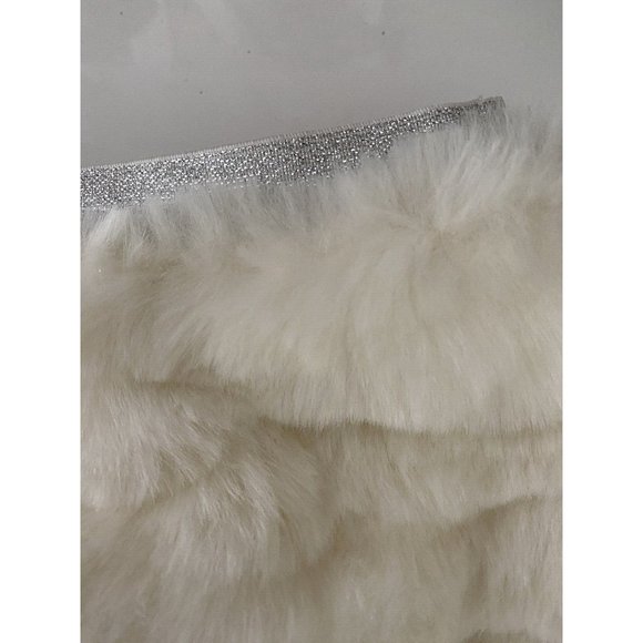 Toddler Girls Cream and Silver Faux Fur Skirt Size 3T Fuzzy Warm Stylish Elastic - Picture 3 of 16
